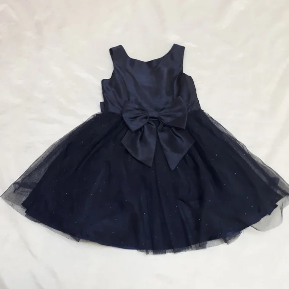 Lot of 3 Beautiful princess girl dresses size4.4T.